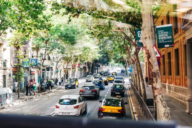 Travel trailer weights relative to rvs or motorhomes are often the reason people go for them. Transportation In Barcelona Getting To And From The Airport And Around The City Travel Pockets